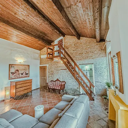 Domus Art Experience Art In The Center Of *