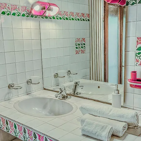 Domus Art - Casa D'arte Con 2 Bagni - Centro * Феррара