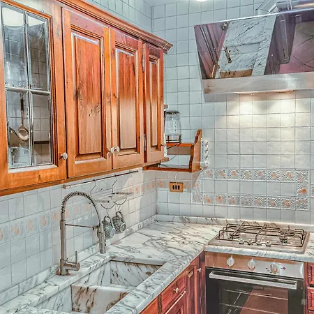 Apartament Domus Art Experience Art In The Center Of Ferrara