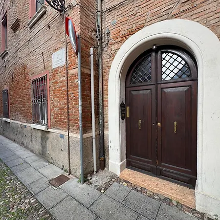 Domus Art - Casa D'arte Con 2 Bagni - Centro * Феррара