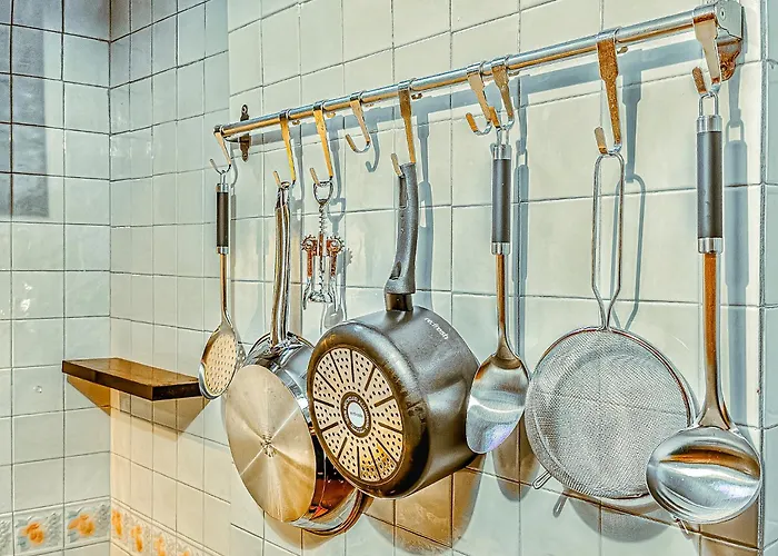 Appartement Domus Art Experience Art In The Center Of Ferrara